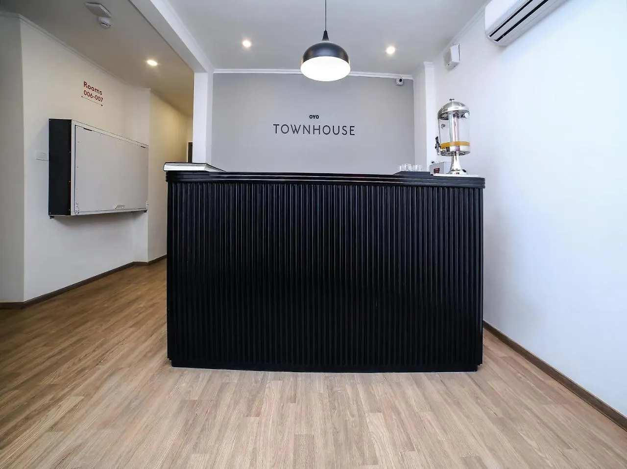 Otel Oyo Townhouse 62 Cyber City Gurgaon